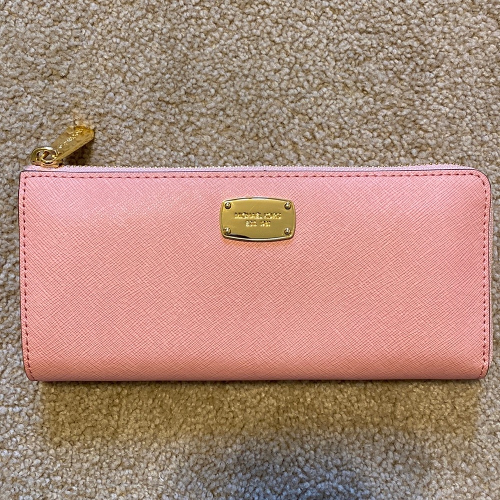 Michael Kors Pink Wallet Gold Zipper
